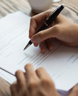 بهترین وکیل ارث و میراث در انزلی