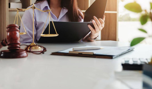 اسامی وکلای زن انزلی